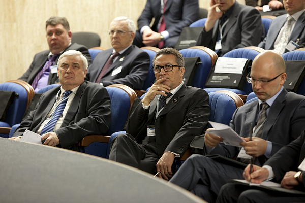 Межотраслевая конференция 'Практика и потенциал использования продукции отечественного машиностроения в...